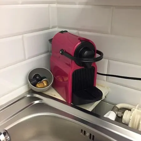 16 -near Champs-elysees 75m2 *