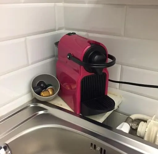 16 -near Champs-elysees 75m2 *